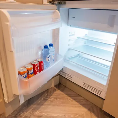 Royal فندق مبيت وإفطار 4*