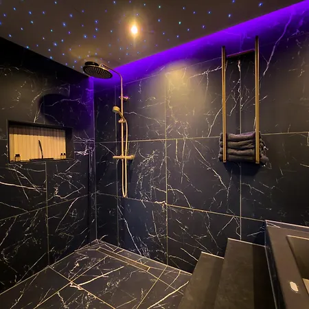 Royal فندق مبيت وإفطار جرافنزانده