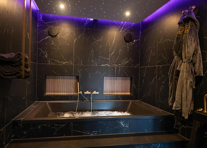 Royal Bed & Breakfast 4*